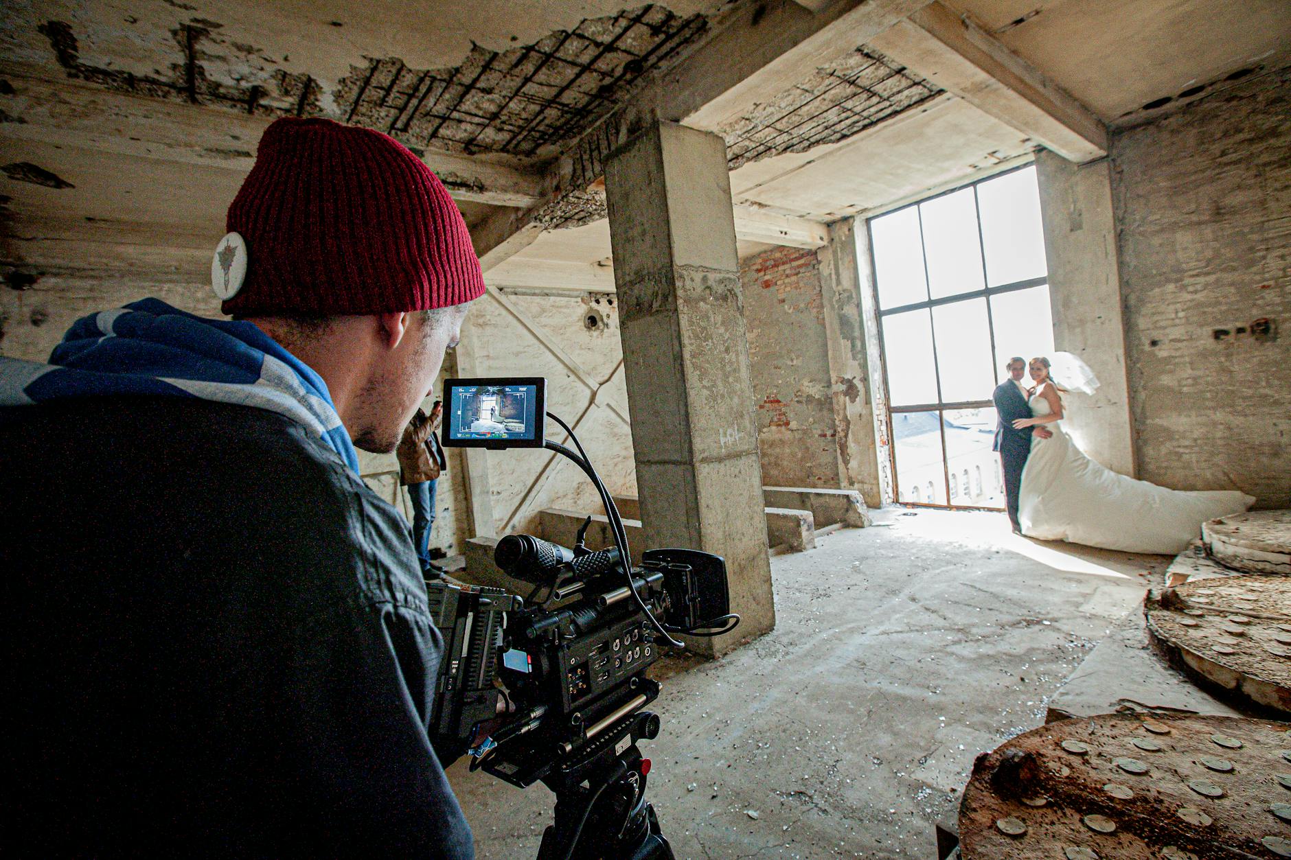 Choosing the Right Wedding Videographer: A Complete Guide